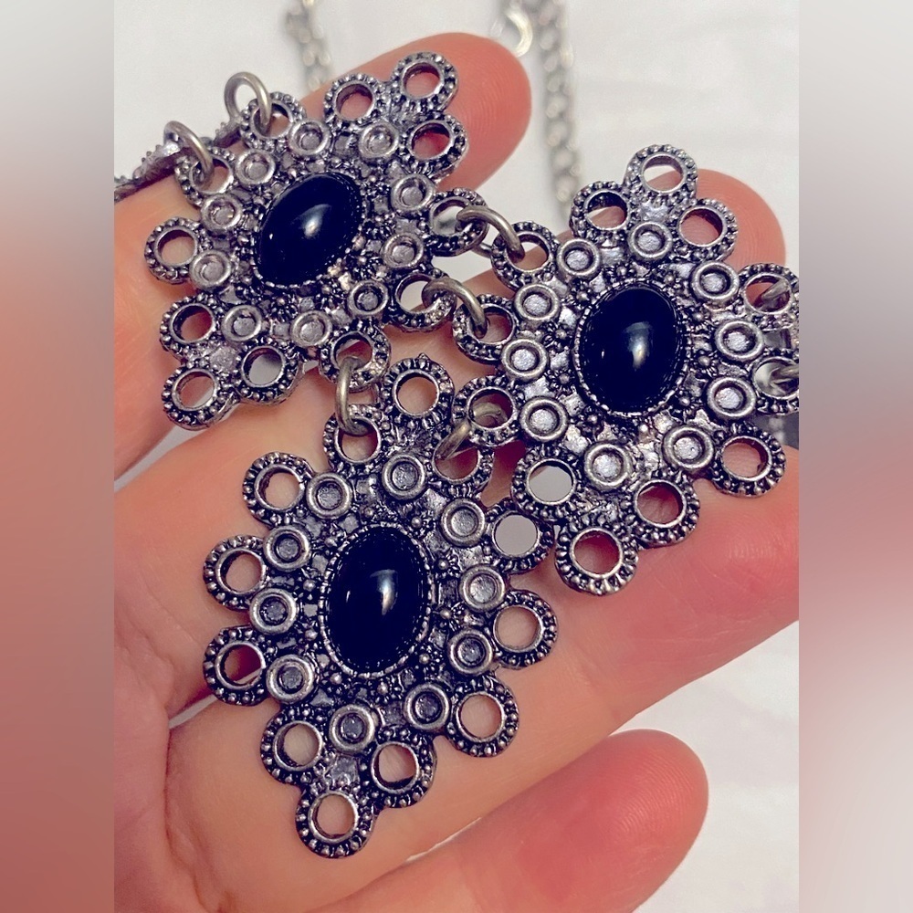Necklaces. New cond - Picture 3 of 3